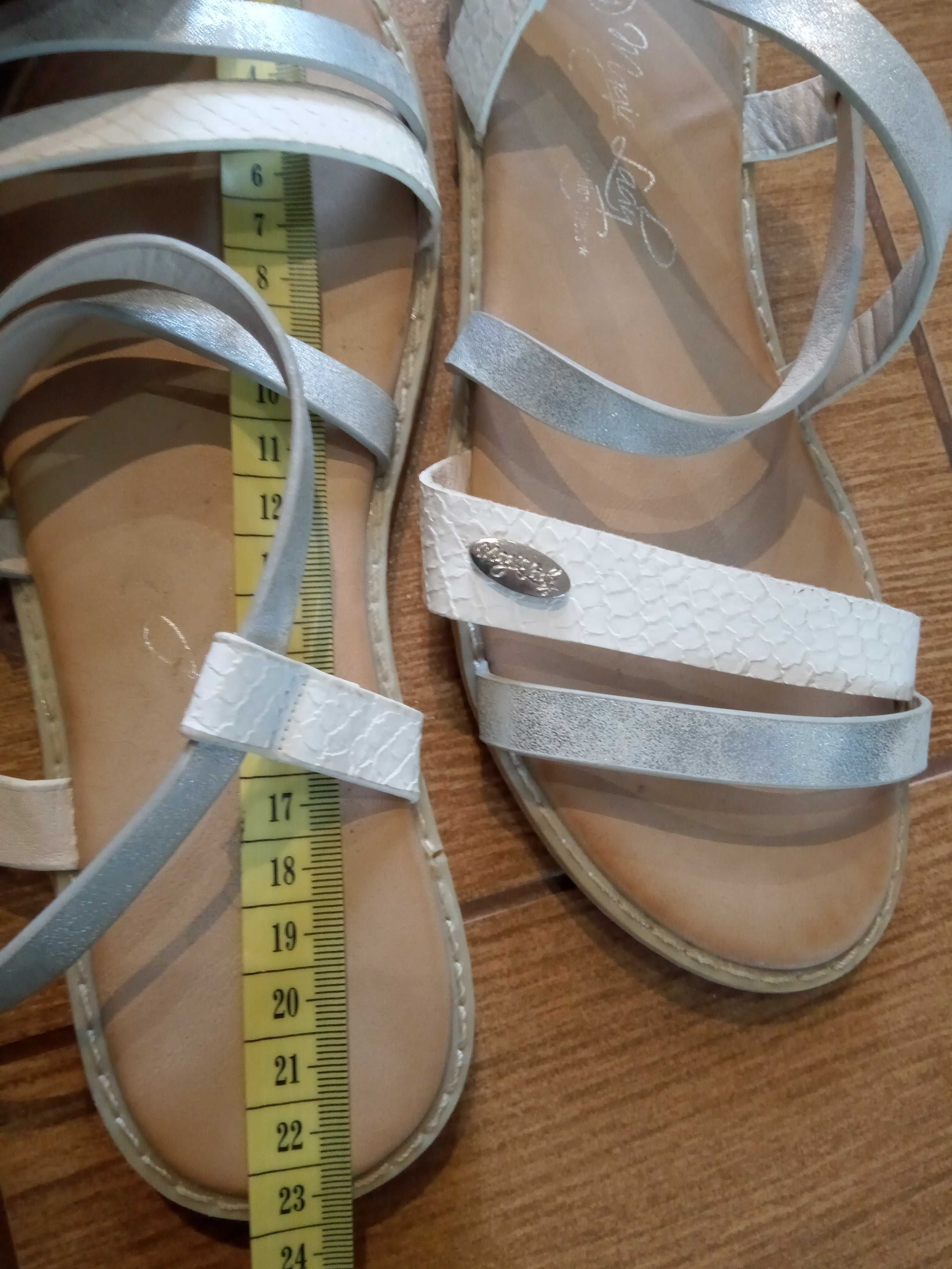 Zestaw adidasy i sandałki 34
