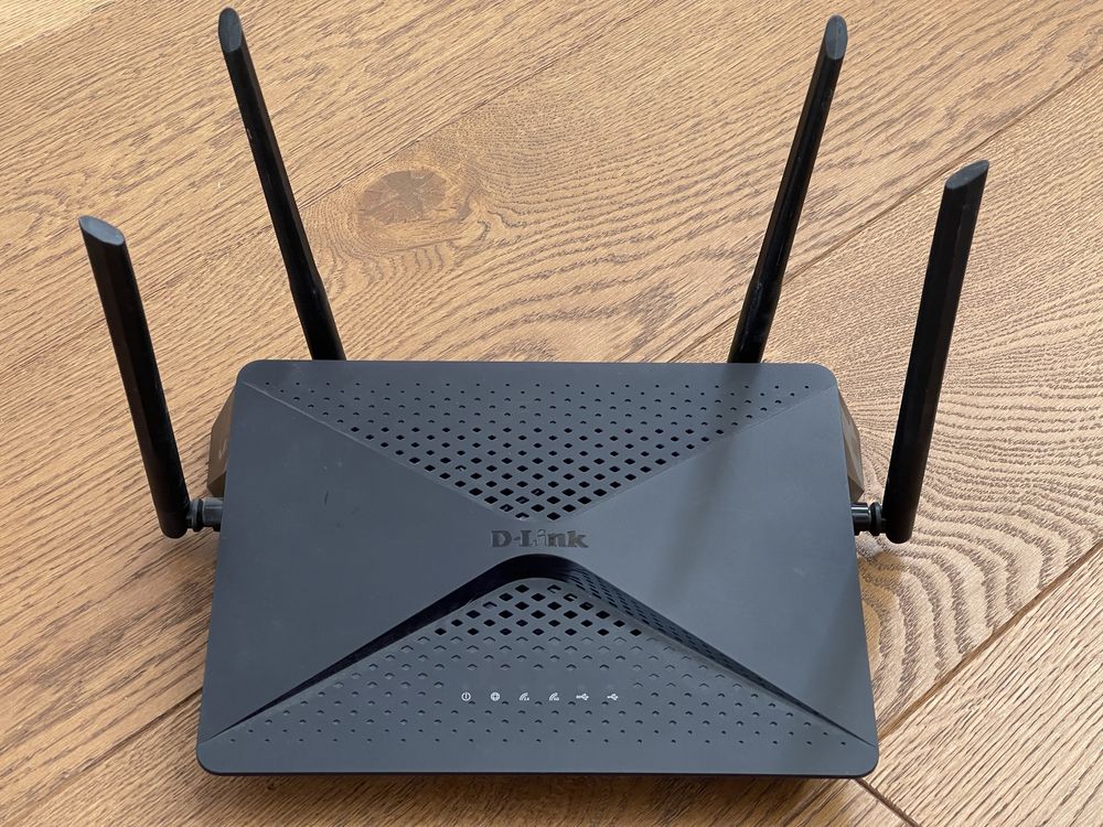 D-Link DIR-882 EXO (802.11a/b/g/n/ac 2600Mb/s) 2xUSB