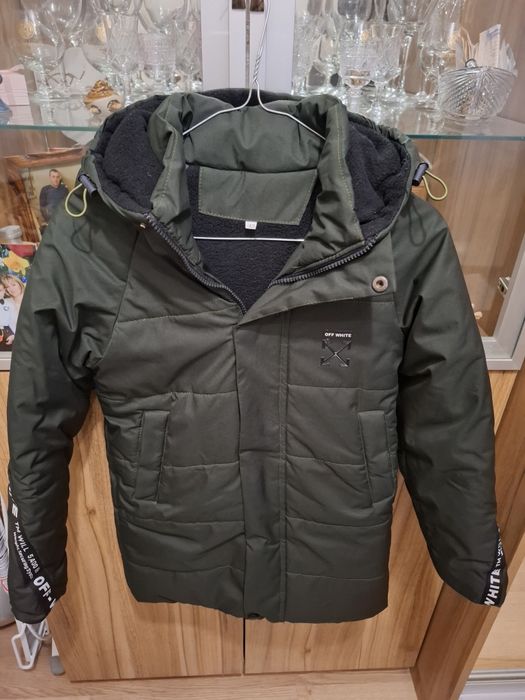 Продам зимнюю куртку