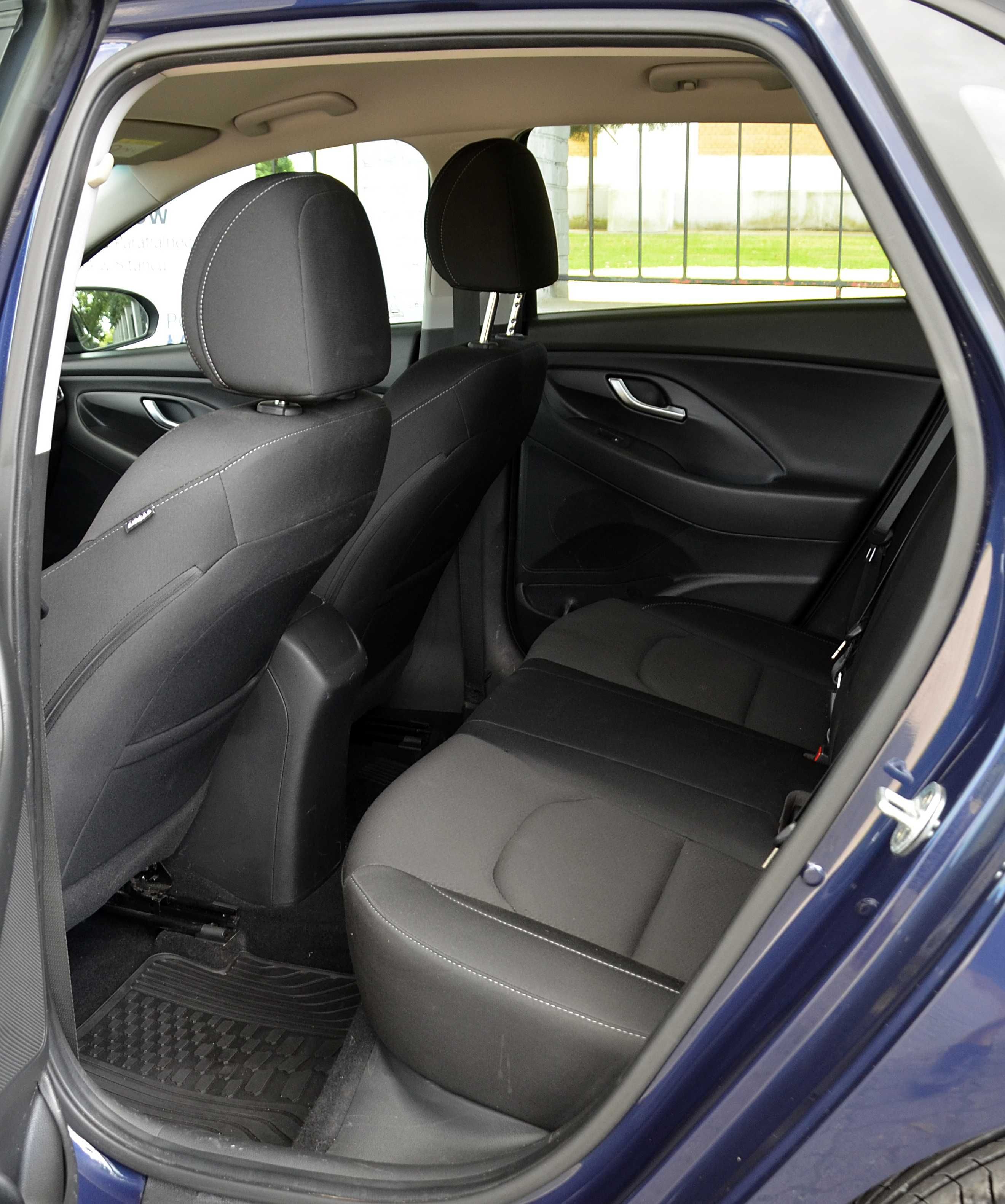Hyundai I30 1.6CRDI 115KM Ledy Klima Start/Stop Asystent Pasa Opłacony