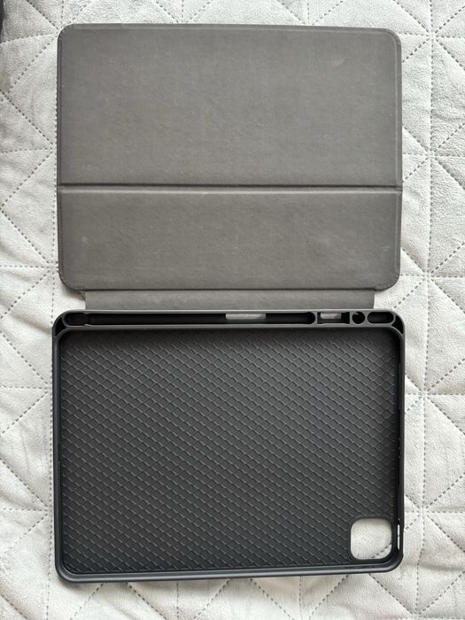 Чохол LAUT Prestige Folio для iPad Air 5/4, Pro 11 (2022-2018) (Black)