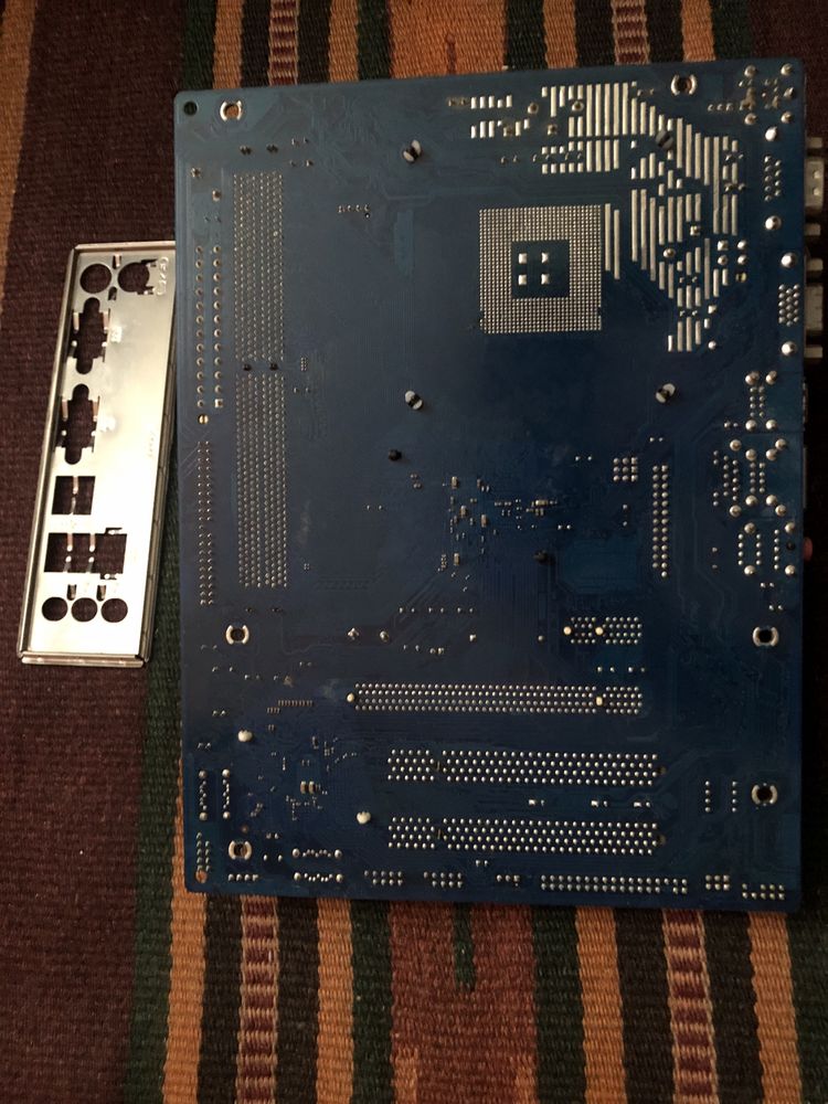 Комплект intel Q6600/mb/1gb ram