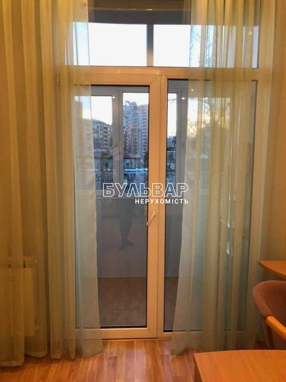 ЭЛИТНАЯ СТАЛИНКА ж/б Продам 3-Х ком. кв. 69м2 ул. Кооперативная Центр