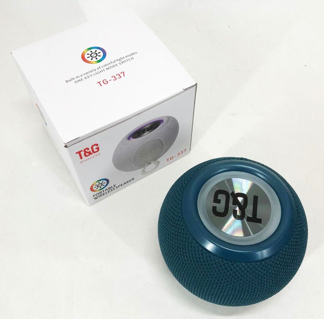 Бездротова потужна колонка з Bluetooth, RGB-підсвічуванням та радіо