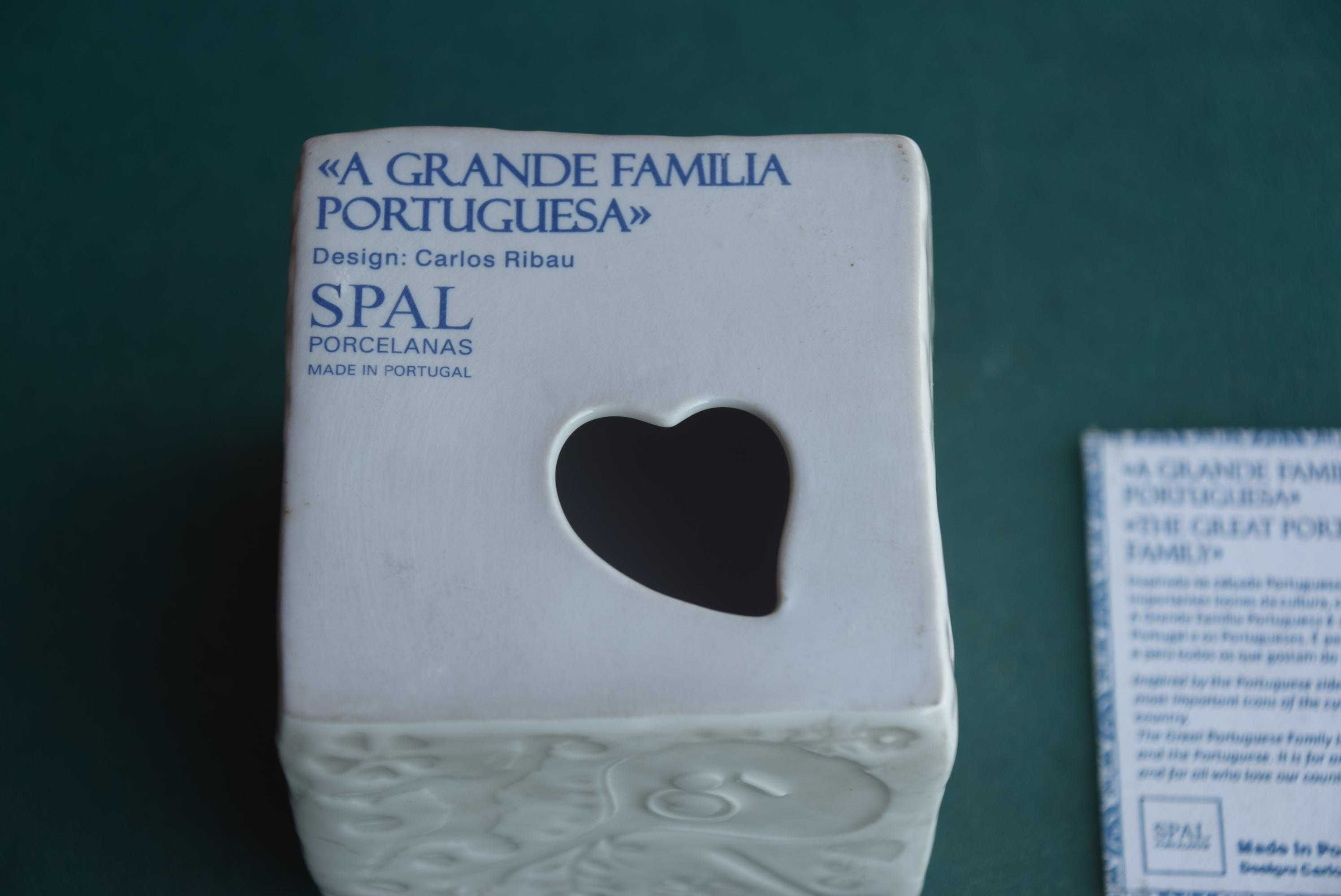 Cubo loiça biscuit "Grande Família Portuguesa