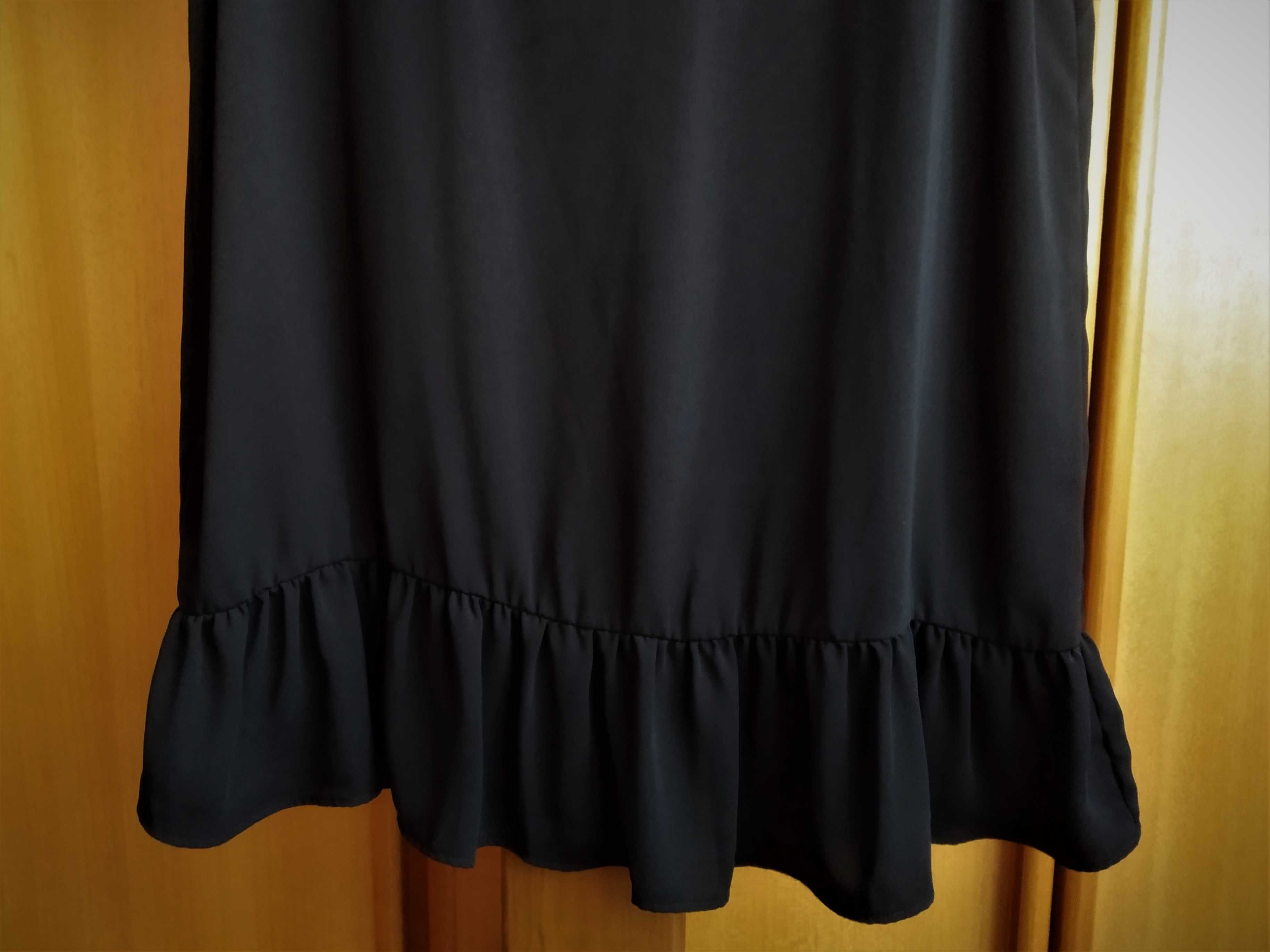 (NOVO, PORTES GRÁTIS) ZARA - Vestido Preto Decotado - Tam. L