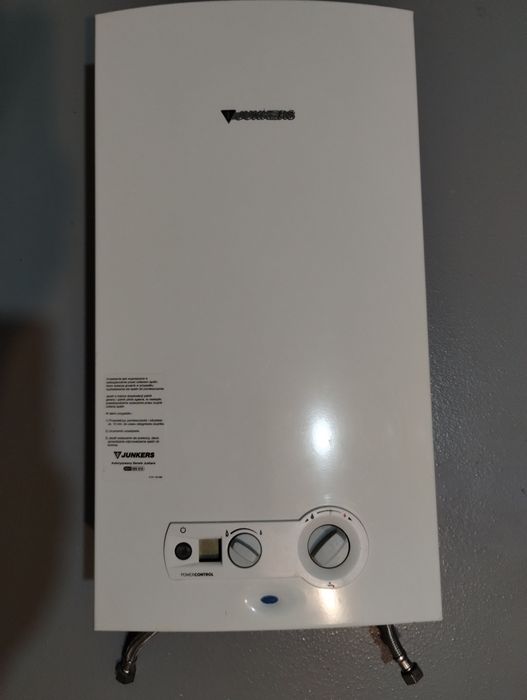 Piec gazowy Junkers, podgrzewacz wody