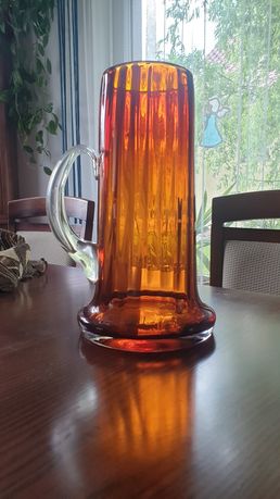 Duży szklany kufel wazon