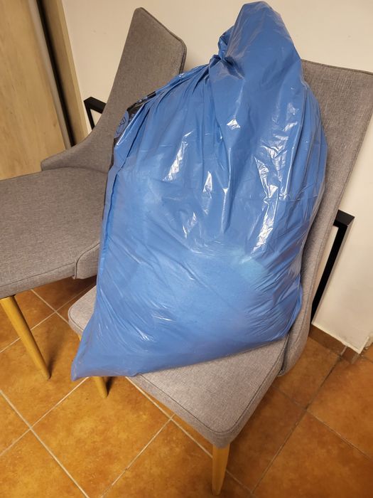 Worek odzieży używanej