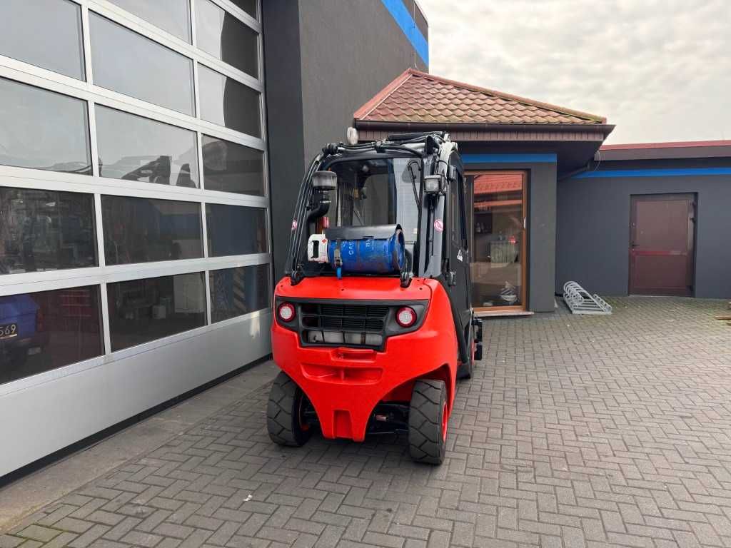 Wózek widłowy Linde H25T-02 2015 rok TRIPLEX kabina 409