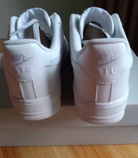 Nike Air Force 1 White 37.5