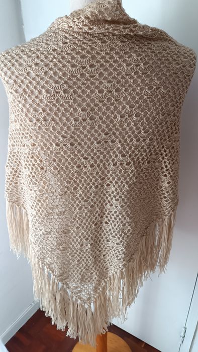 Xailes novos feitos à mão