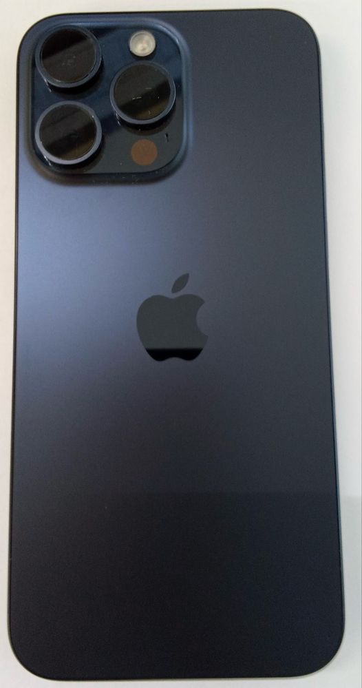 Ipnone 15 pro max, iOS 18.6.2-256GB