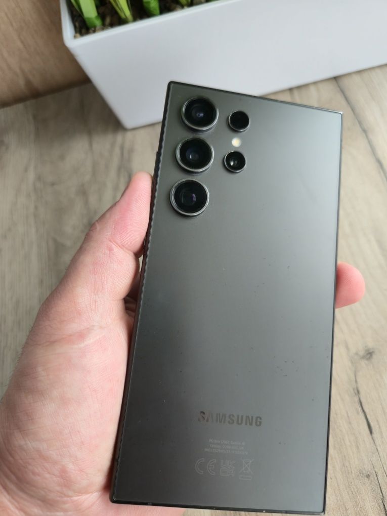 Samsung S24 Ultra 12/256Gb, Офіційний