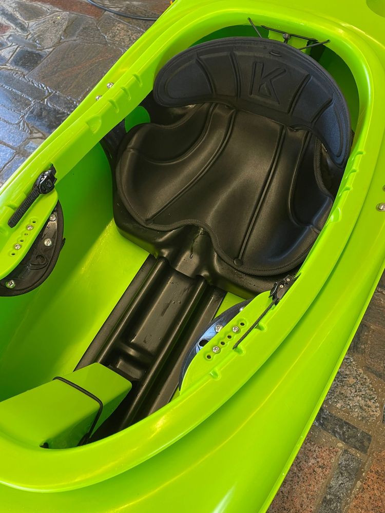 Kajak zwałkowy, górski, HDPE Gladiator Liker, nowy