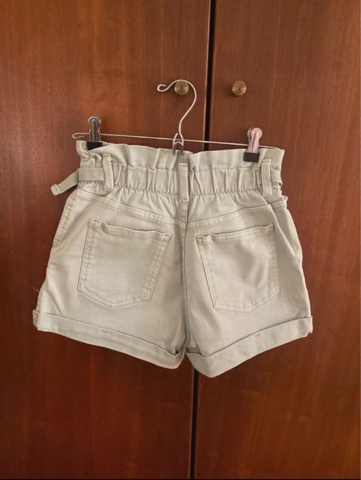 Calção verde claro de cinta subida Bershka