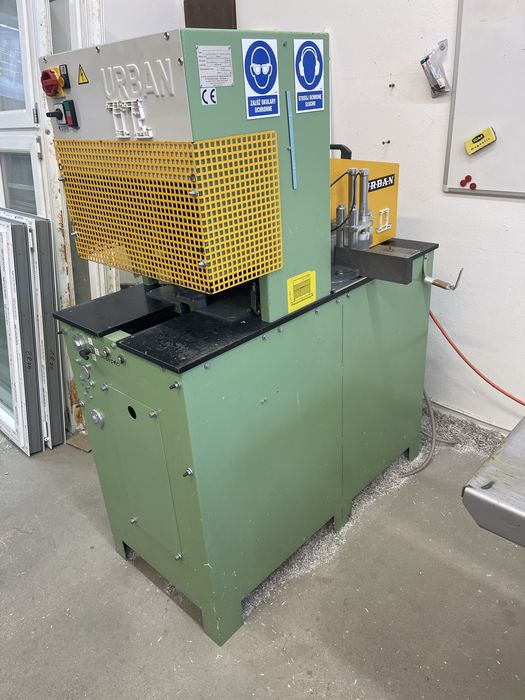 Oczyszczarka URBAN SVA 21 - maszyna do produkcji okien pvc