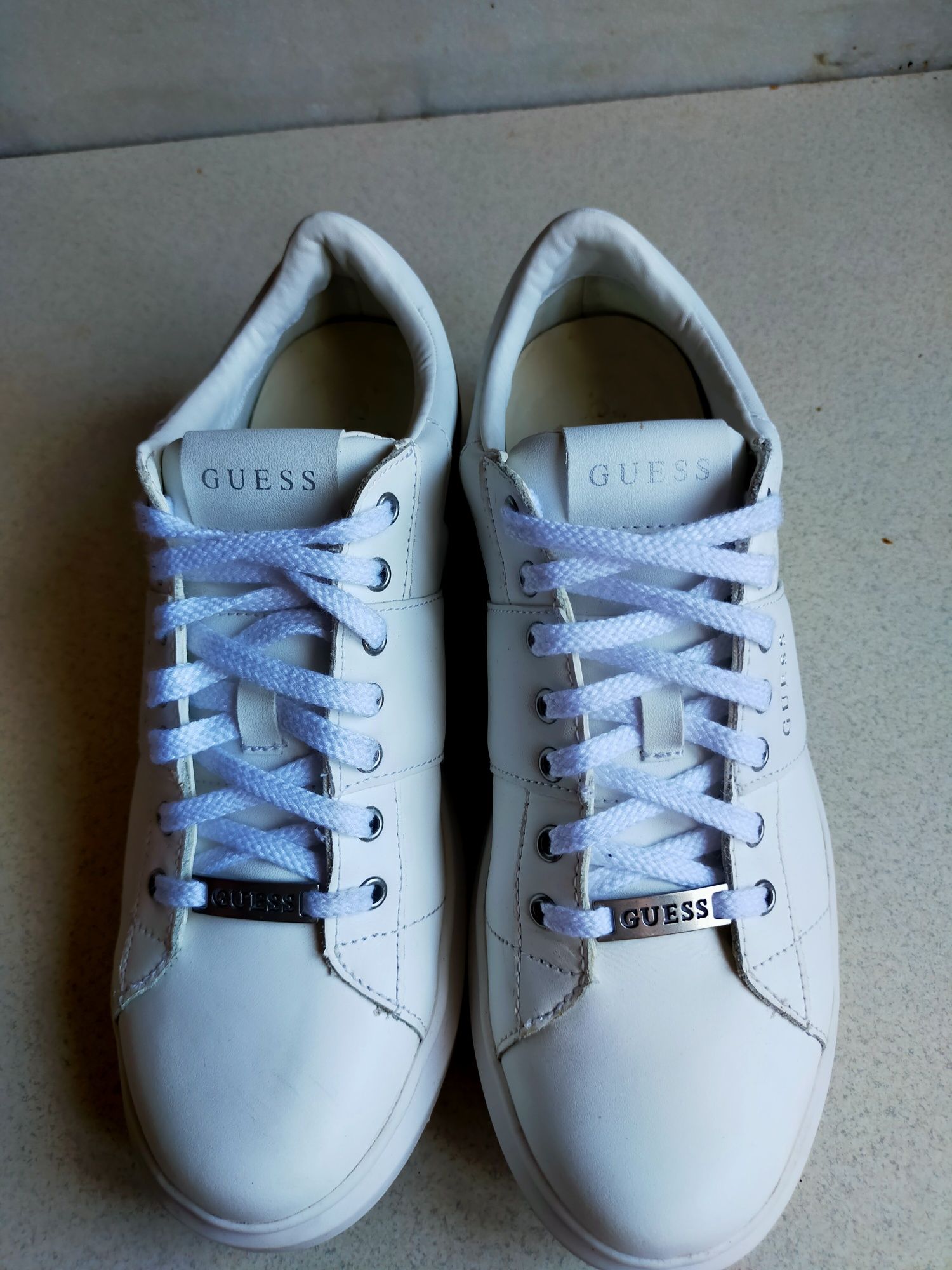 Buty Sportowe Guess 42