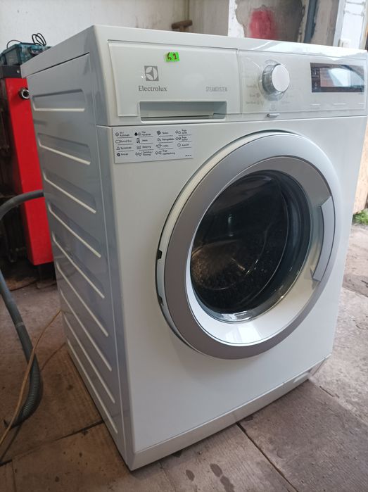 Пральна машина з функцією стірка паром на 8кг Electrolux