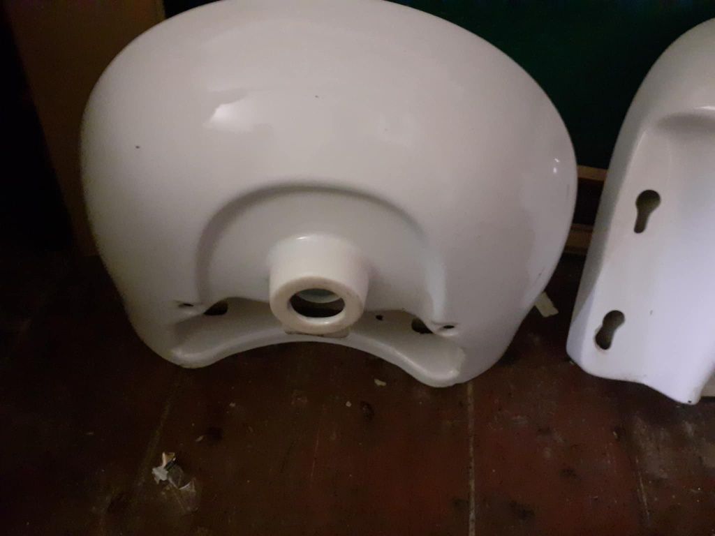 Umywalka ceramiczna