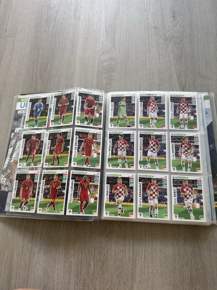 Album Panini 2018, 2020, 20221, 2023