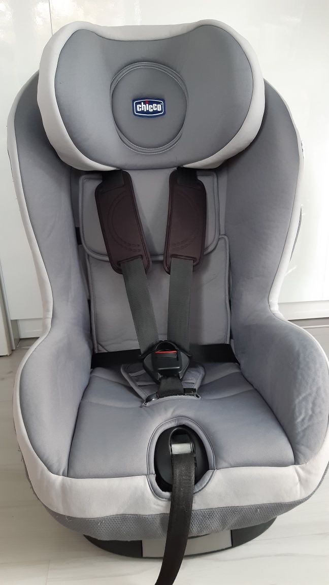 Fotelik samochodowy Chicco Oasys 1 Evo Isofix 9-18 kg