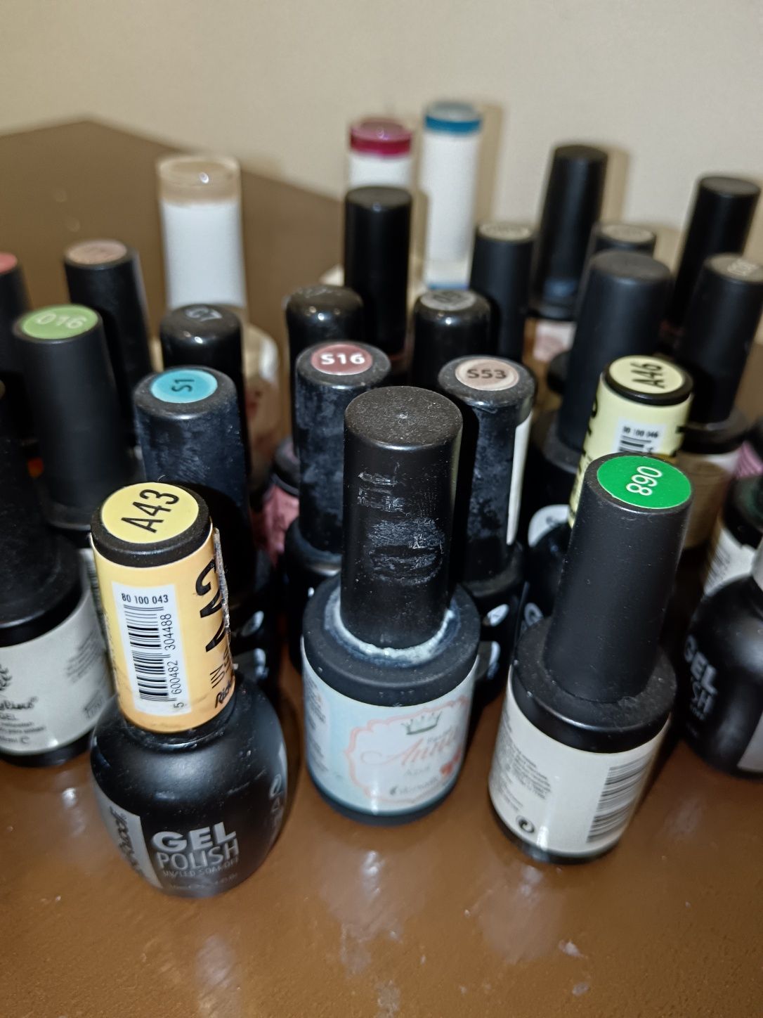 Lote +100 vernizes Andreia & Inocos – Gel e normais – 175€