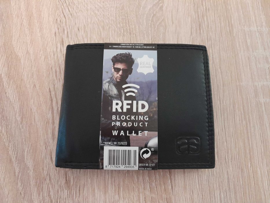 Nowy, męski portfel, średniej wielkości_czarny AS II