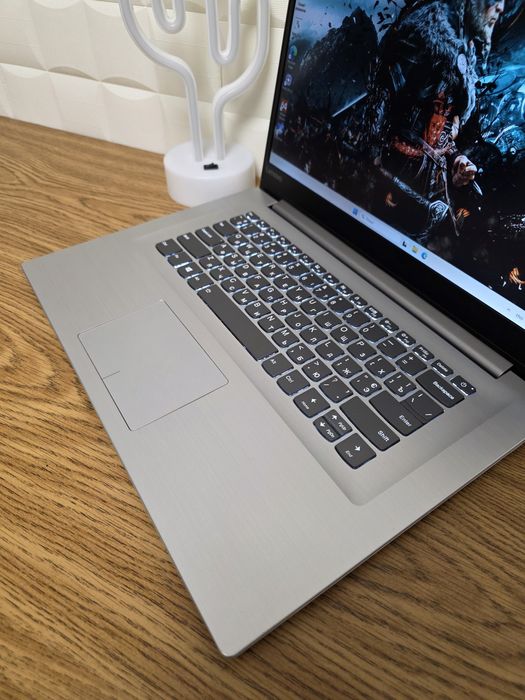 Мощный Игровой Lenovo / Core i7 gen8 / 16 ГБ / SSD+HDD / GeForce 940MX