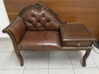 Banco vintage com Mesa Lateral e Gaveta