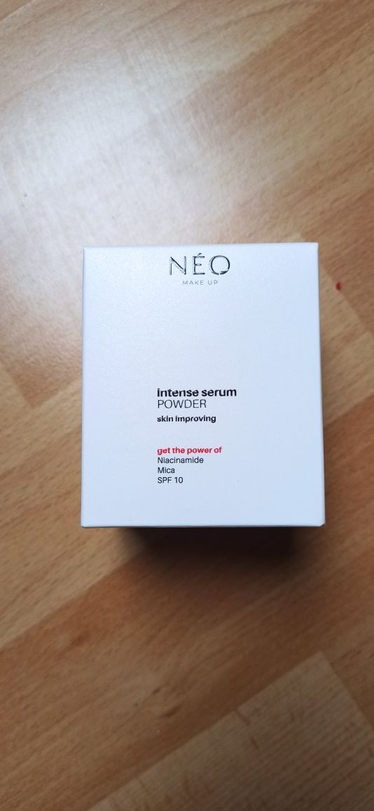 Nowy puder Neo Make up Intense serum powder
