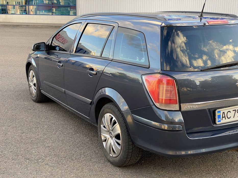 Opel Astra H 1.9 дизель 2006