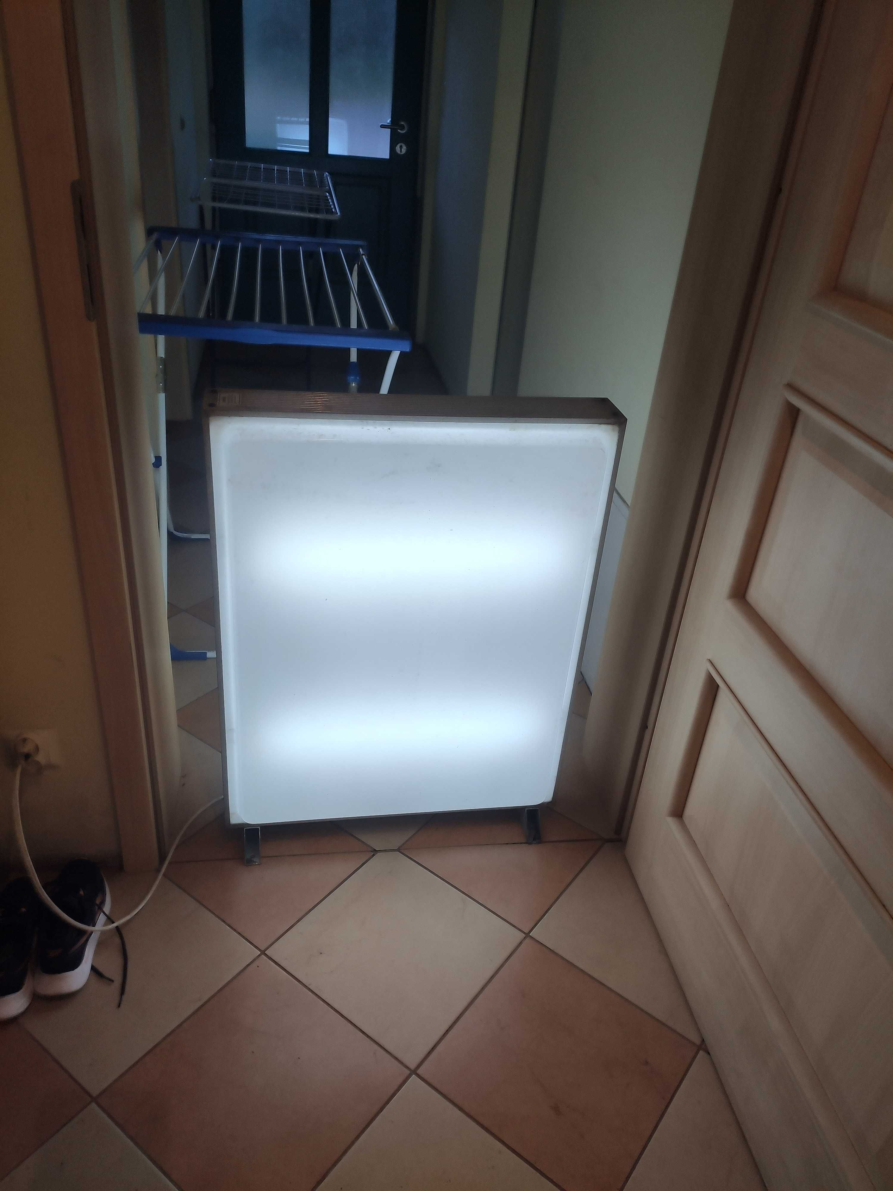 Podświetlana reklama stojąca banner neon