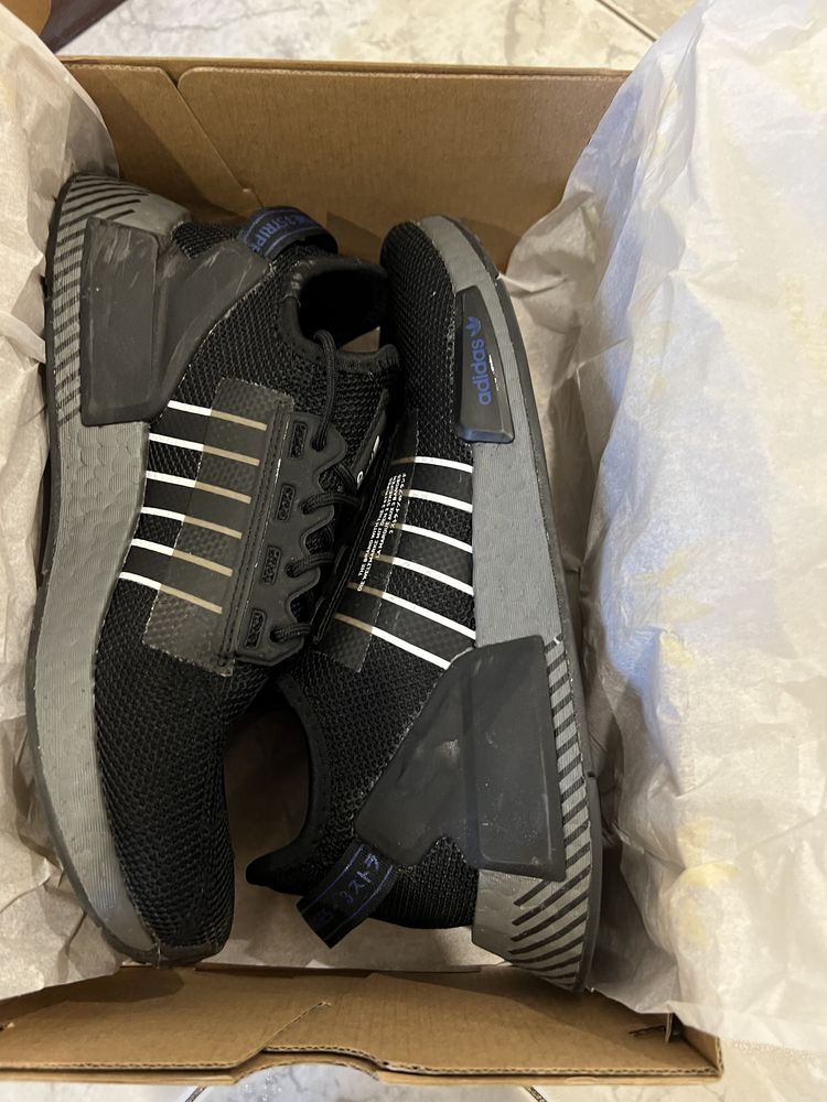 Sapatilhas Adidas NMD R1 v2 ORIGINAIS - NOVAS  na caixa - Tam. 7 40 2/3.