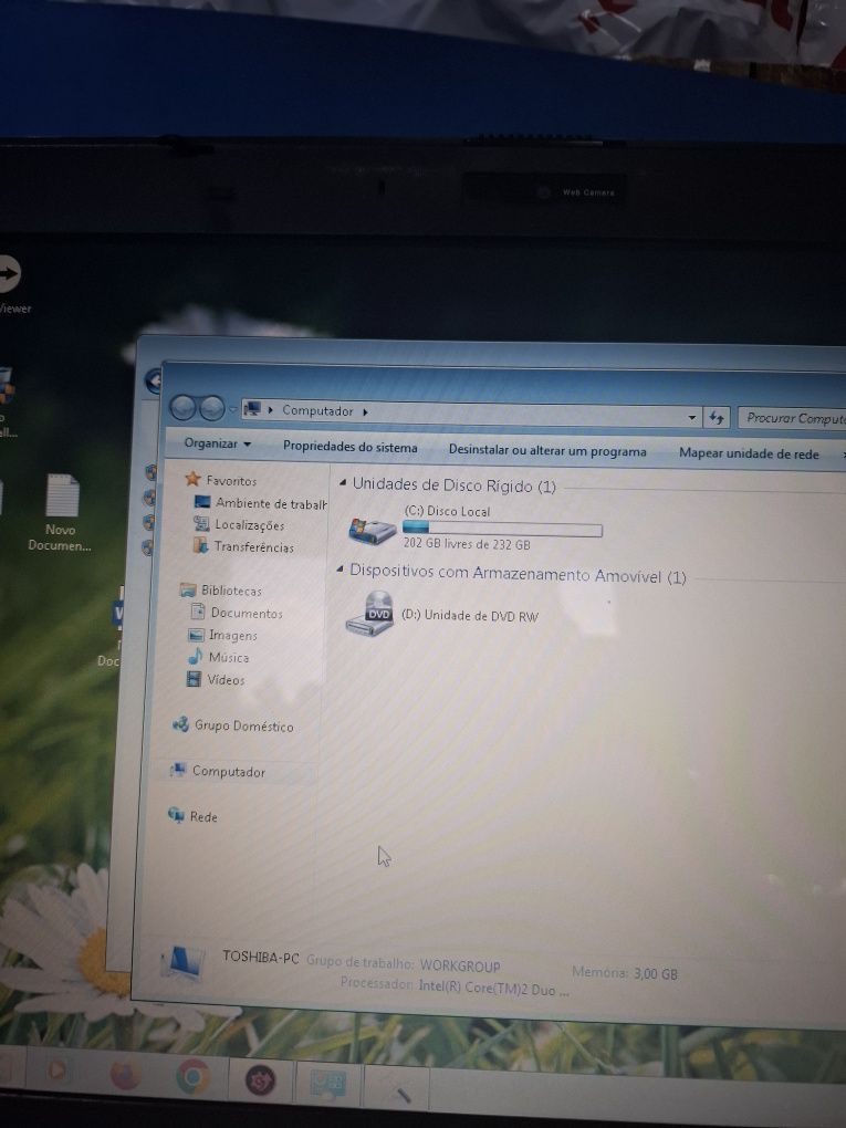 Toshiba l300 webcam 3gbram intel t7700 disco 250gb windows 7