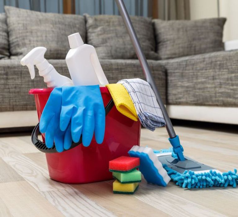 Sprzątanie domów, mieszkań