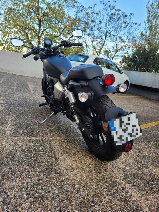 Keeway K-Light 125 como nova, só 886 km!