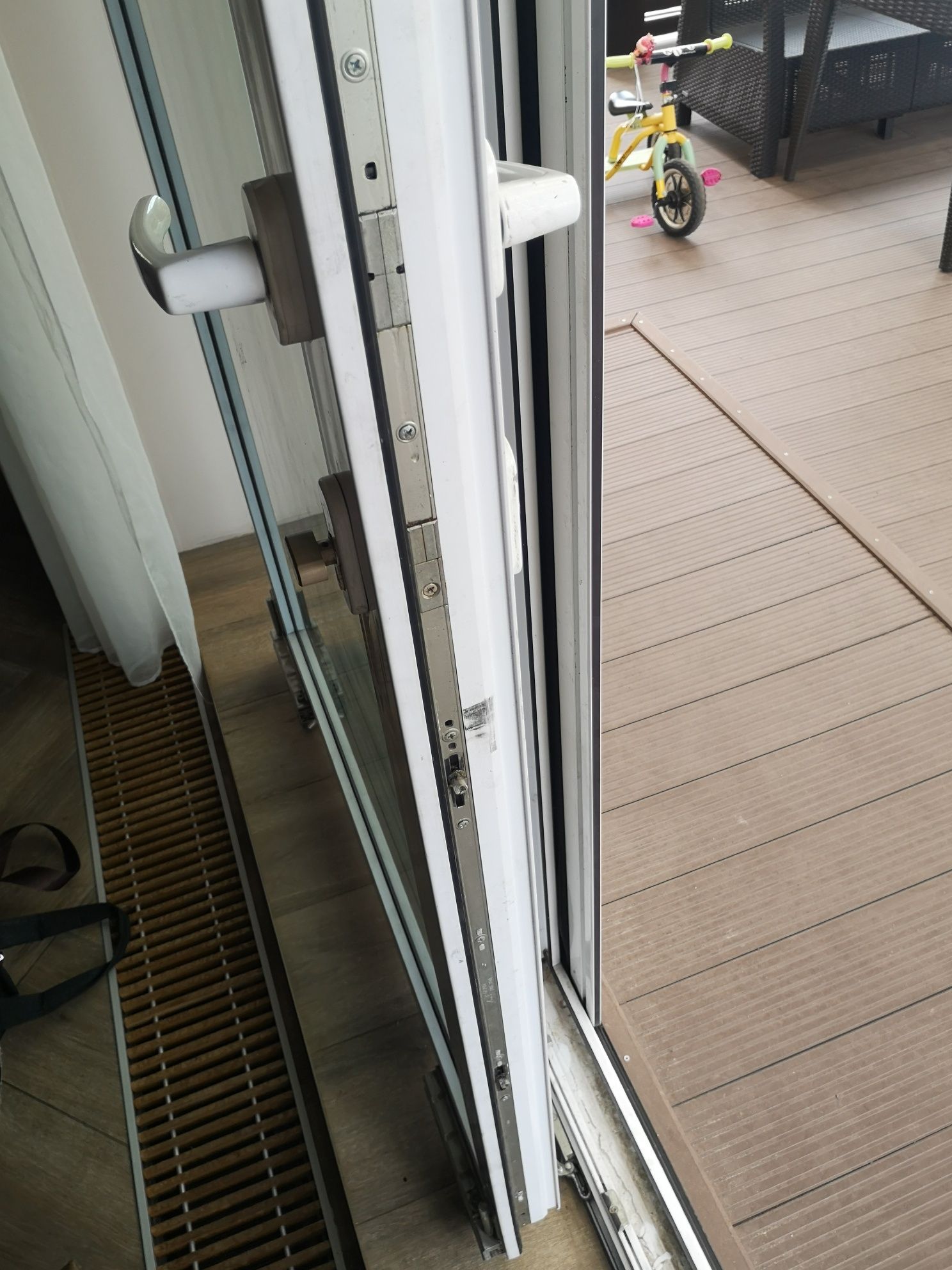 ремонт металлопластиковых окон и дверей