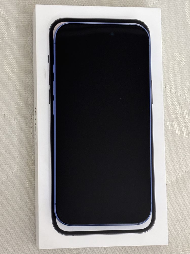 iPhone 16 256 Ultramarine