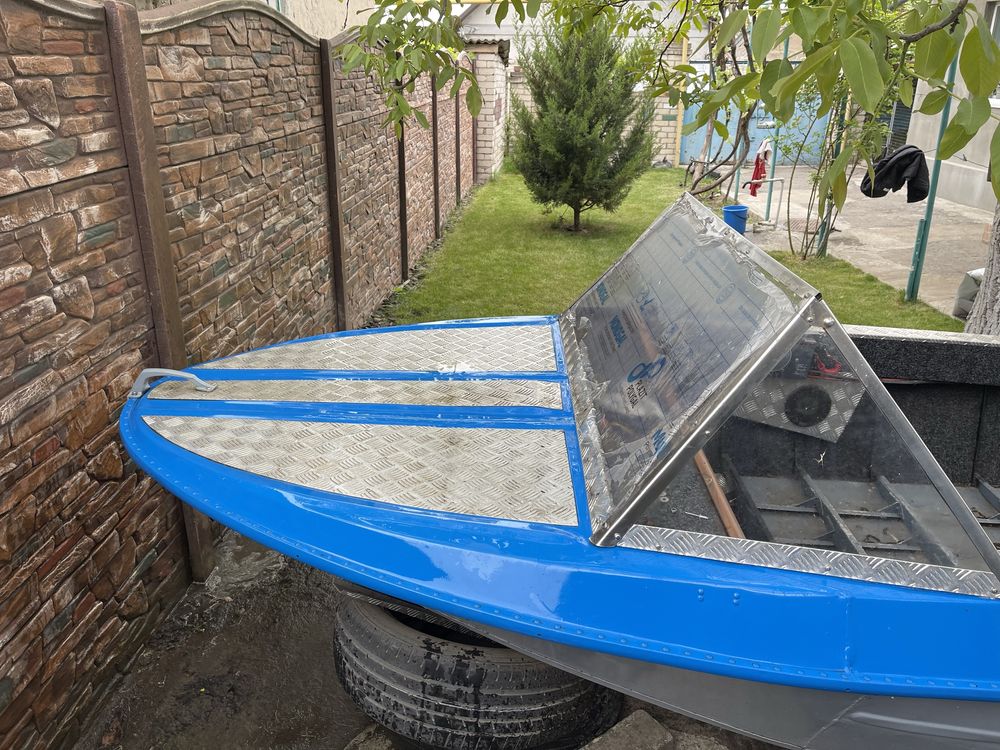Лодка Крым