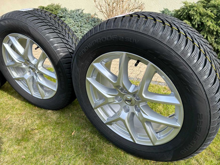 Koła Volvo – Nokian Snowproof 2 SUV 235/60 R18 + Felgi 5Y-Spoke Silver