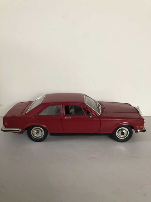 Rolls Royce Camargue escala 1/22