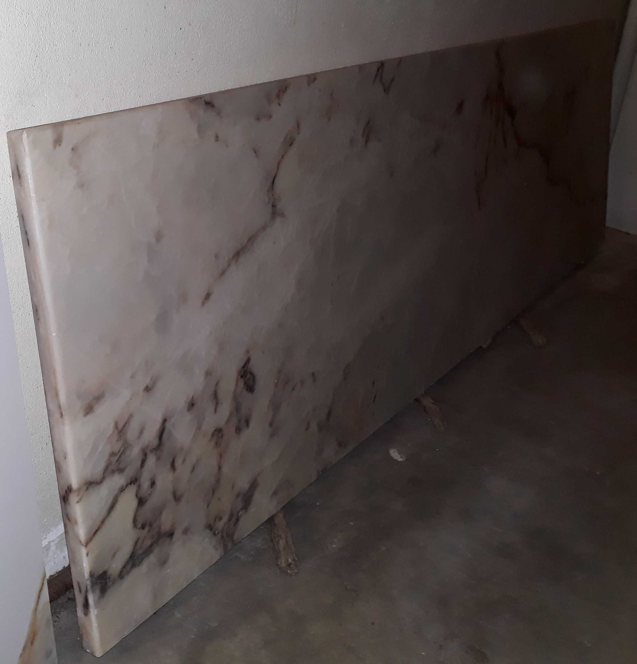 Bancada de cozinha e pedra de mármore / Móvel armário e despensa