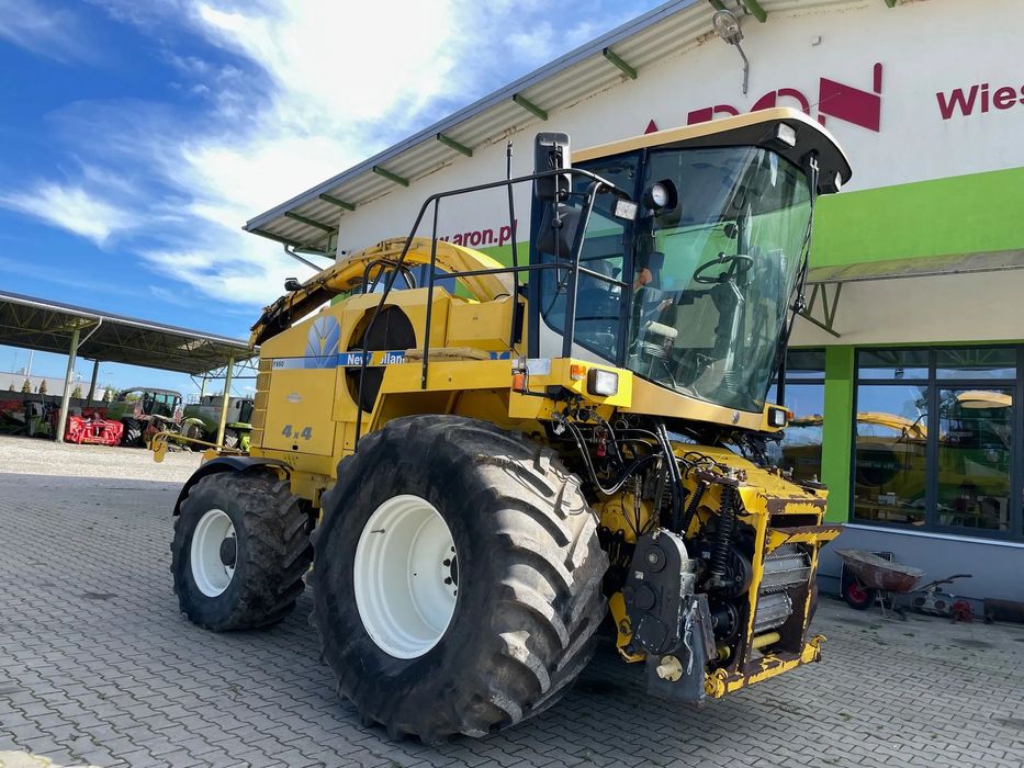 New Holland FX 60  sieczkarnia do kukurydzy New Holland FX 60 4x4
