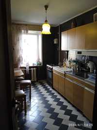 Сдаю комнату в 4к. квартире женщине Черновола/Быдгощская- 2000 грн.