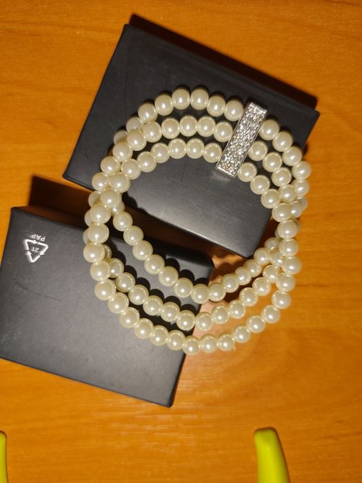 Nowa elegancka bransoletka- sztuczne perełki