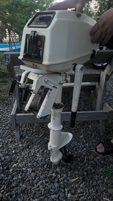 Лодочні мотори Johnson 3,3 та Johnson Bombardier 3,5 (ціна за один)