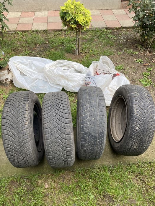 Колеса зимні, диски з резиною