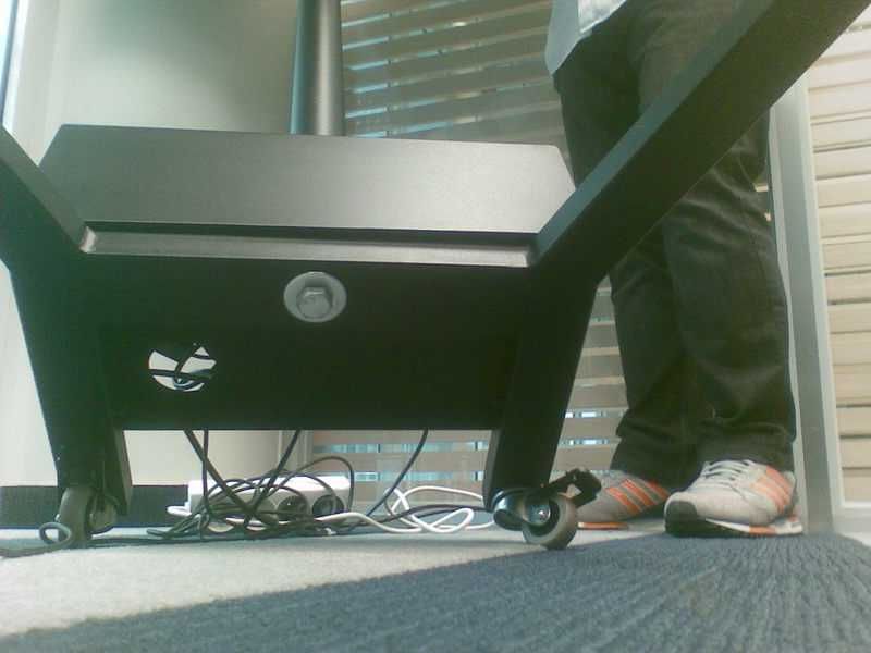 Stojak, stand wózek do telewizora, monitora do 75 cali