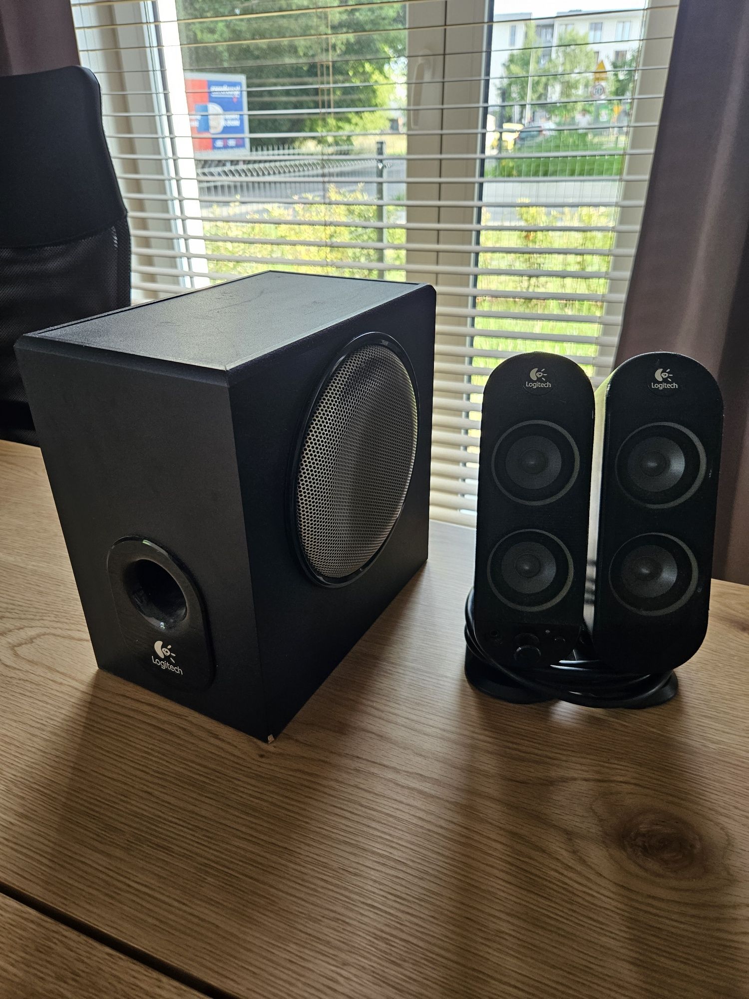 Głośniki komputerowe Logitech x230 2+1